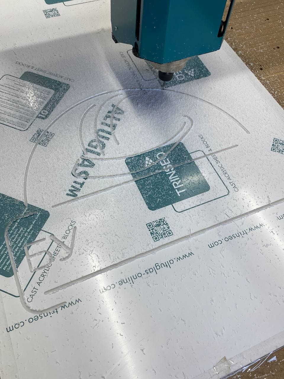 фрезерна порізка львів